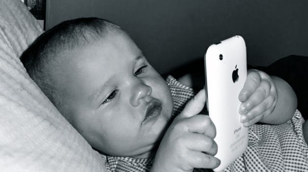 USO DE TELEFONO CELULAR Y DISPOSITIVOS INALAMBRICOS – CONSECUENCIAS.